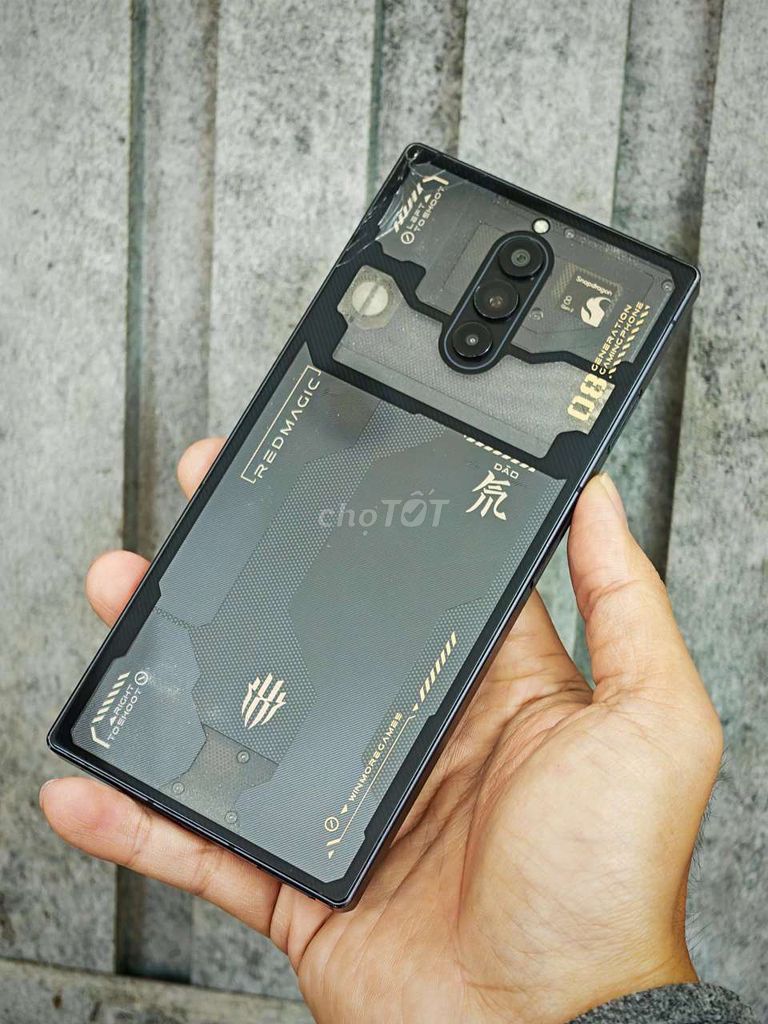 Nubia Redmagic 8 Pro 12/56GB Đen Vỡ. Mua bán Điện thoại tại Quận Thanh Khê Đà Nẵng được đăng bởi Tú MB hình 1