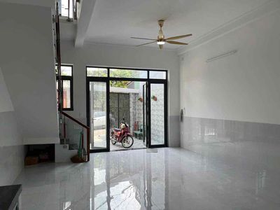 Аренда · 3 комн. · 85 м² · Huyện Hóc Môn, ул. Đường Nguyễn Thị Thử