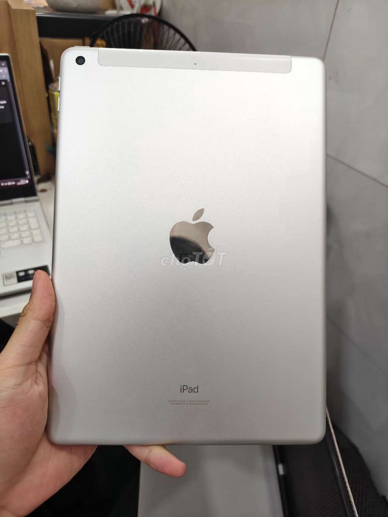 Apple iPad Gen 9 Wifi + 4G Bạc 64 zin full cn. Mua bán Máy tính bảng tại Quận Bình Thạnh Tp Hồ Chí Minh được đăng bởi DKSV hình 1