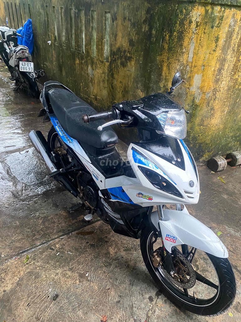 Yamaha Exciter 2013 белый синий черный