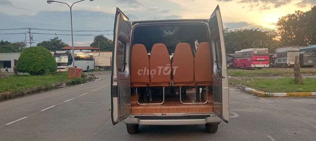 Bán xe ford 16 chổ. Mua bán Ô tô tại Huyện Bình Chánh Tp Hồ Chí Minh được đăng bởi Nguyễn hữu Tuấn hình 1