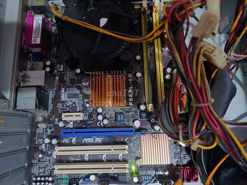 ASUS P5KPL-AM Đỏ 2015. Mua bán Máy tính để bàn tại Huyện Sóc Sơn Hà Nội được đăng bởi nguyễn văn hoàng hình 1
