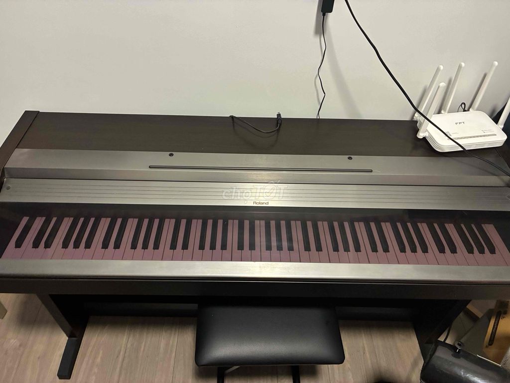 Đàn piano điện Roland 3500S Nâu. Mua bán Nhạc cụ tại Huyện Bình Chánh Tp Hồ Chí Minh được đăng bởi Đinh Văn Ka hình 1