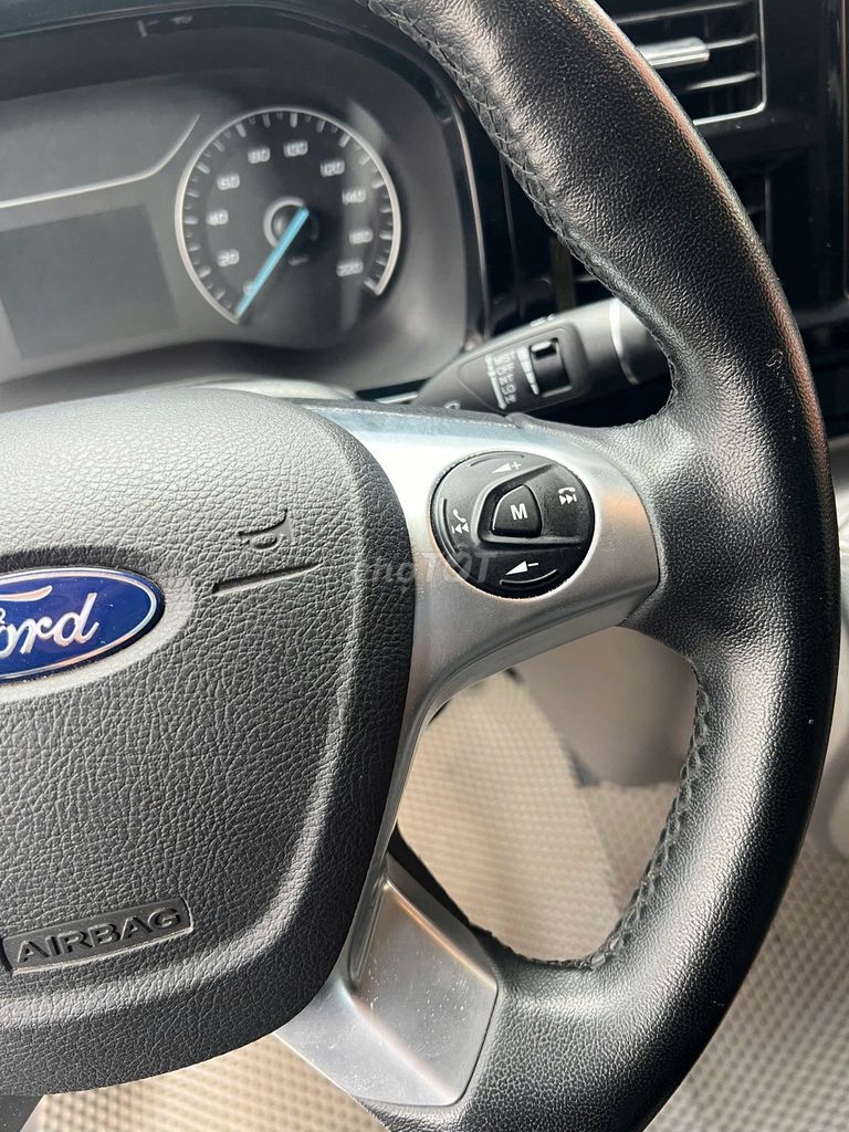 Ford Transit 2022 Van - 99000 km. Mua bán Ô tô tại Quận Gò Vấp Tp Hồ Chí Minh được đăng bởi Nguyễn Thị Tâm Đan hình 10