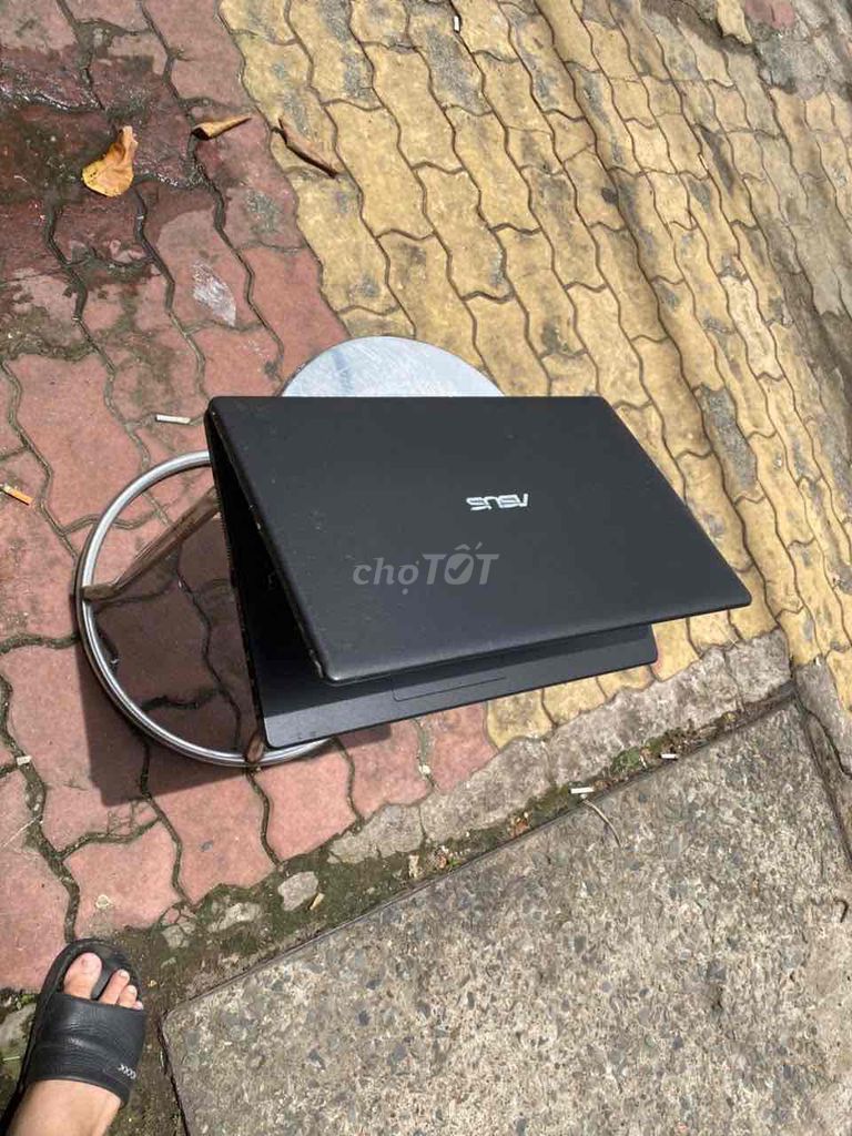 Asus Pentium 15.6 inch 6GB/500GB Đã qua sử dụng. Mua bán Laptop tại Thành phố Thuận An Bình Dương được đăng bởi phúc cần alo ko nhắn tin  hình 1