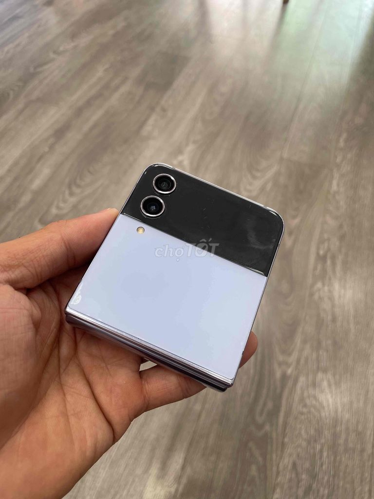 Samsung Galaxy Z Flip4 5G 512GB. Mua bán Điện thoại tại Quận 8 Tp Hồ Chí Minh được đăng bởi Lê Nguyễn Phúc Lộc hình 1