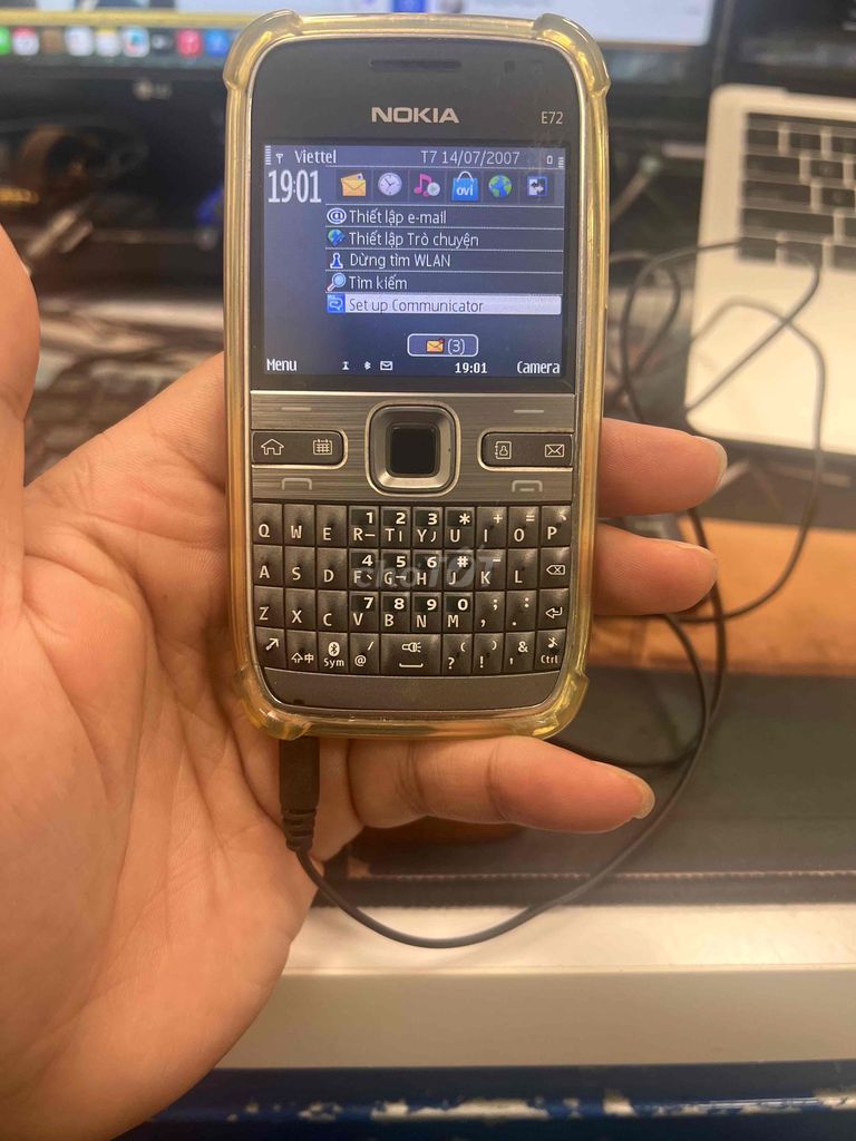 Nokia E72 Vàng. Mua bán Điện thoại tại Quận Đống Đa Hà Nội được đăng bởi Trần Văn Hướng hình 1