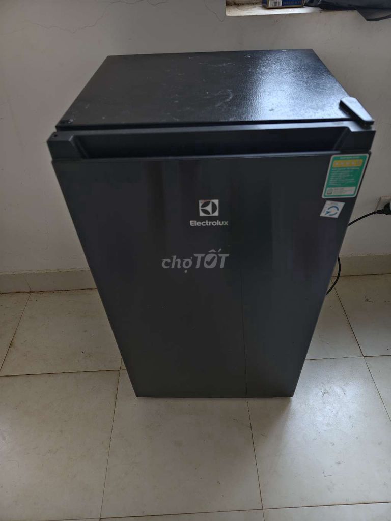 Tủ lạnh Electrolux 94L Đen Đã qua sử dụng. Mua bán Tủ lạnh tại Huyện Đơn Dương Lâm Đồng được đăng bởi Se In hình 1