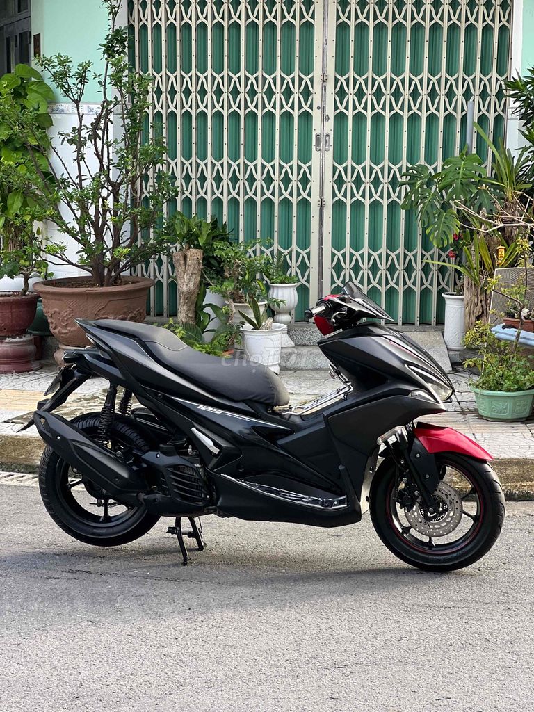 NVX ABS KHOÁ SMK. Mua bán Xe máy tại Quận Cẩm Lệ Đà Nẵng được đăng bởi THẮNG MUA BÁN XE MÁY hình 2