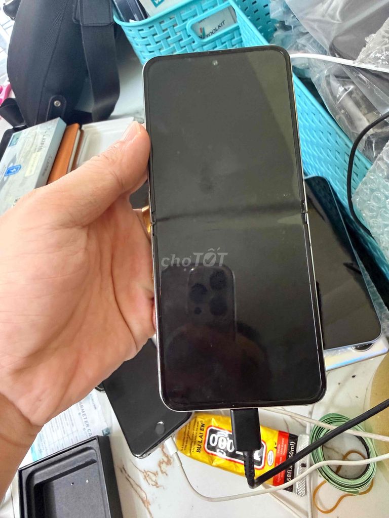Bán Xác Zflip5 zin lấy linh kiện. Mua bán Điện thoại tại Quận Hà Đông Hà Nội được đăng bởi Mạnh Mobile hình 1