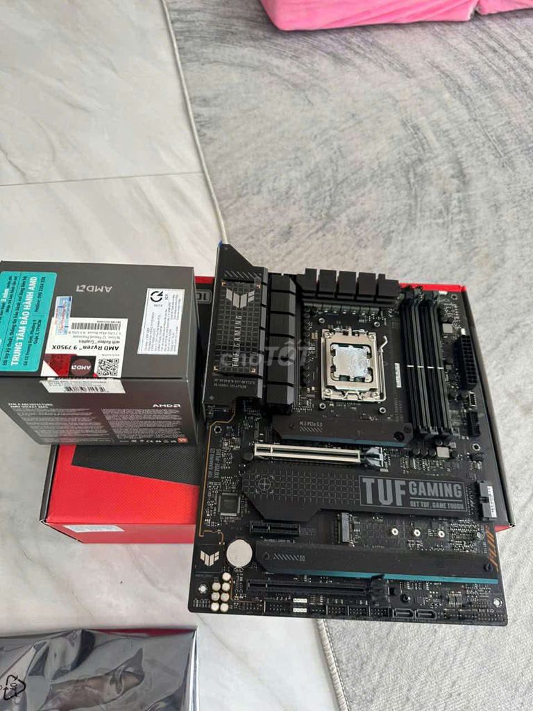 Combo ASUS TUF GAMING X670E-PLUS/R9 7950x BH 10.25