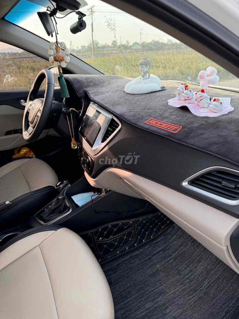 Hyundai Accent 2019 Số tự động 70000km. Mua bán Ô tô tại Huyện Yên Thành Nghệ An được đăng bởi Hai hình 7