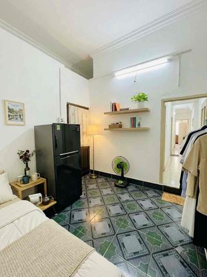 Room 12 m² · Đường Nguyễn Xí