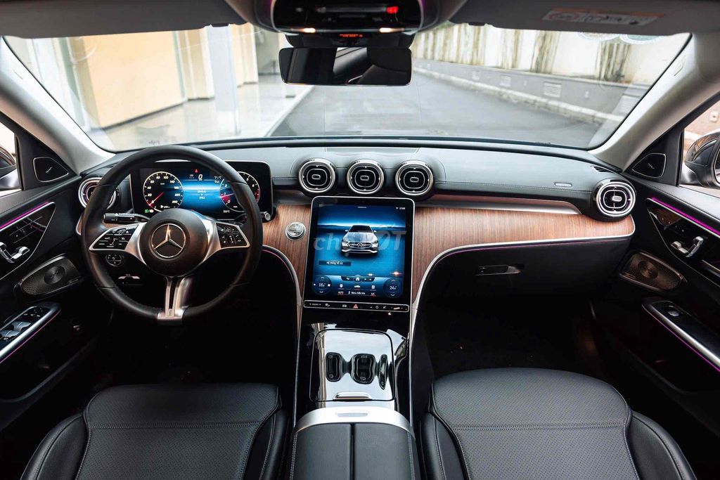 Mercedes C200 AVG Plus ĐKLĐ 2023 - 3900 km - 1 chủ. Mua bán Ô tô tại Quận 7 Tp Hồ Chí Minh được đăng bởi Thật Nguyễn LongAnh Auto hình 9