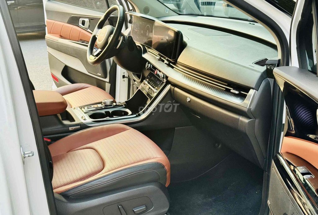 Kia Carnival 2022 2.2D Signature 50000 km. Mua bán Ô tô tại Quận Long Biên Hà Nội được đăng bởi Trang Gala hình 15