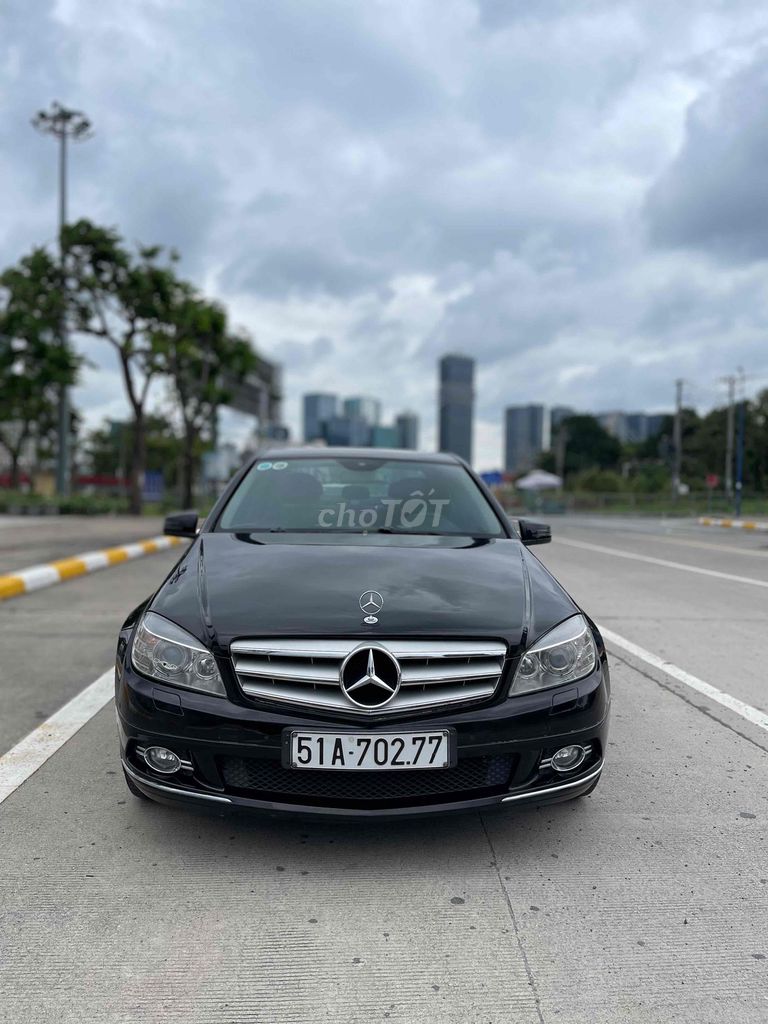 Cần bán Mercedes C230 sx2009 xe cực kì đẹp. Mua bán Ô tô tại Quận 6 Tp Hồ Chí Minh được đăng bởi Vinh Nguyễn hình 1
