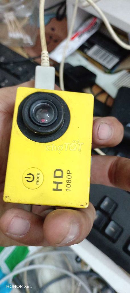 Camera hành trình 1080P Vàng Ghi hình ngày đêm. Mua bán Máy ảnh, Máy quay tại Quận 8 Tp Hồ Chí Minh được đăng bởi  poony house hình 1