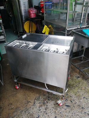 Thùng đá inox 304 có bánh xe có khay topping. Mua bán Nội thất, đồ gia dụng khác tại Thành phố Thủ Đức Tp Hồ Chí Minh được đăng bởi Bùi Huyền