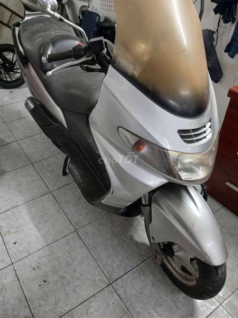 Xe tay ga Suzuki sky wave 250 Hàng độc nhập bãi. Mua bán Xe máy tại Quận Phú Nhuận Tp Hồ Chí Minh được đăng bởi Hiếu Nguyễn hình 9