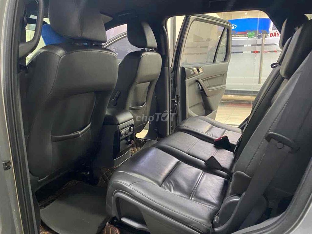Ford Everest 2016 Titanium 2.2L 4x2 AT - 84000 km. Mua bán Ô tô tại Quận 8 Tp Hồ Chí Minh được đăng bởi Mr Huy Sài Gòn Ford hình 11