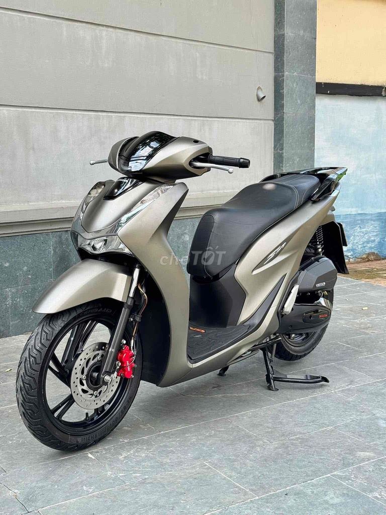 SH 125 ABS 2020 MIX VÀNG CÁT MÁY ZIN CHÍNH CHỦ. Mua bán Xe máy tại Thành phố Thủ Đức Tp Hồ Chí Minh được đăng bởi Khoa Đặng hình 4
