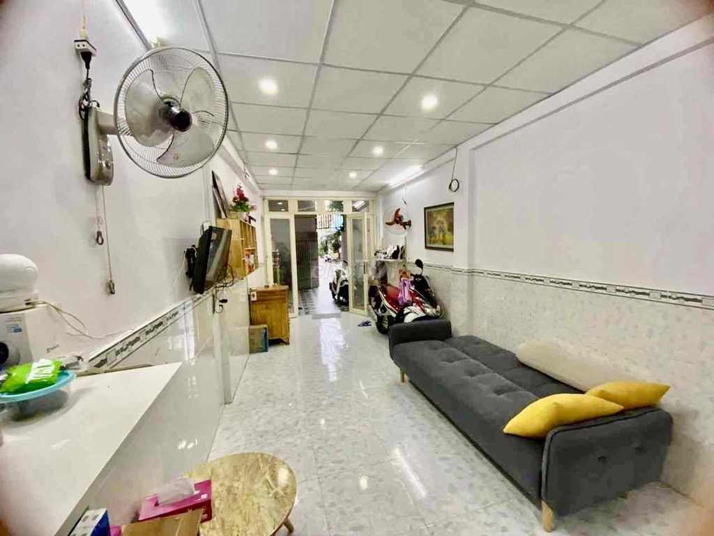 Bán nhà 50m2 Tôn Thất Hiệp Quận 11, hẻm xe hơi vi vu, chỉ 4.1 tỷ