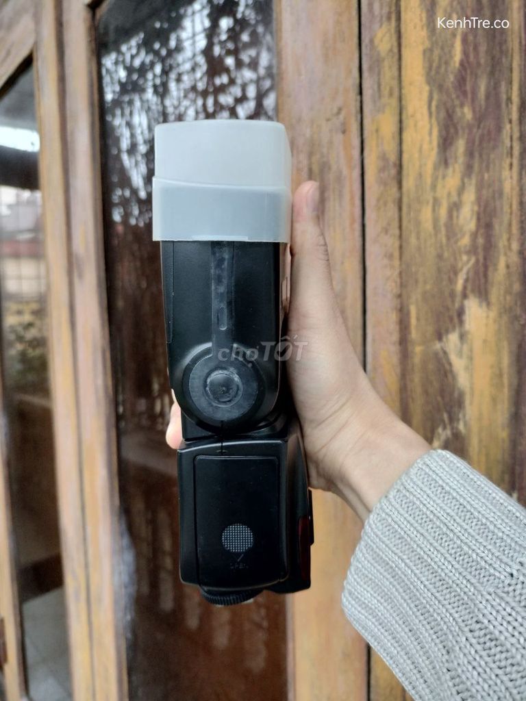 Yongnou YN565EXII, grip 7d, sạc LP-E6,túi Crumpler. Mua bán Máy ảnh, Máy quay tại Quận Cầu Giấy Hà Nội được đăng bởi Bạch Đô hình 1