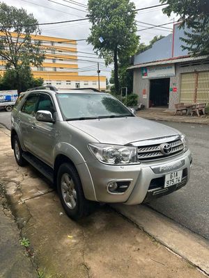 Toyota photuner 2010 so sang mai dau xe rin