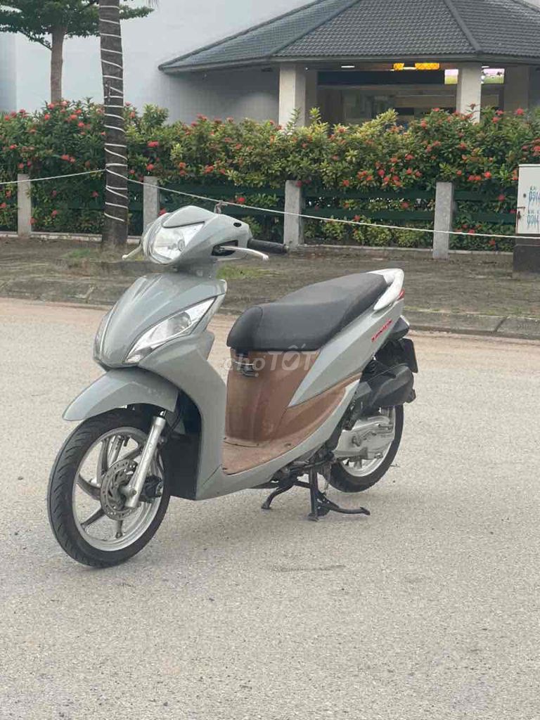 Honda Vision, серый