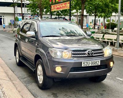 Toyota Fortuner 2010 siêu cọp