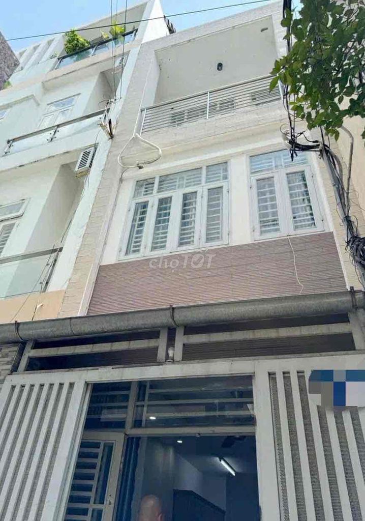 Rent · 2 bd · 40 м² · Quận Phú Nhuận, ул. Đường Trần Kế Xương