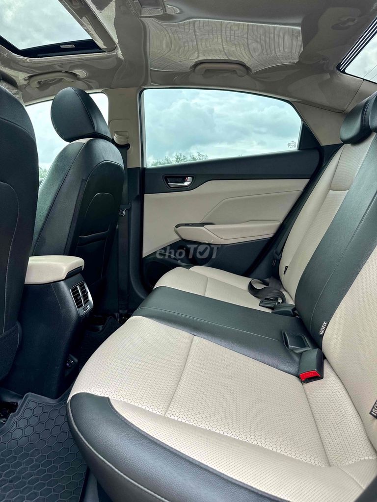 Hyundai Accent 2023 1.4 AT Đặc Biệt - 46000 km. Mua bán Ô tô tại Quận Cẩm Lệ Đà Nẵng được đăng bởi nguyễn văn khoa hình 17