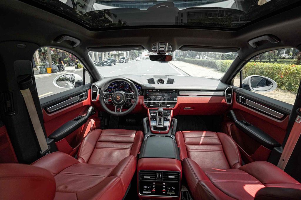 Cayenne Coupe Model 2023 màu trắng nt đỏ siêu đẹp. Mua bán Ô tô tại Quận 7 Tp Hồ Chí Minh được đăng bởi Dương Phương hình 21