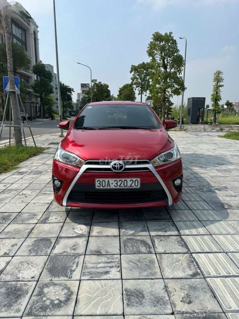 Toyota Yaris 1.3G 2014 Красный 58236 км