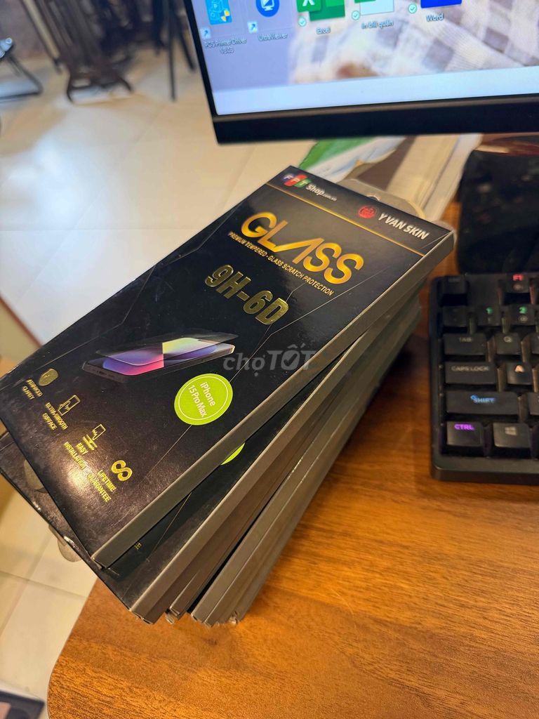 Miếng dán cường lực Apple iPhone 15 Pro Max. Mua bán Phụ kiện (Màn hình, Chuột...) tại Quận 10 Tp Hồ Chí Minh được đăng bởi Đinh Mai Ngọc hình 1