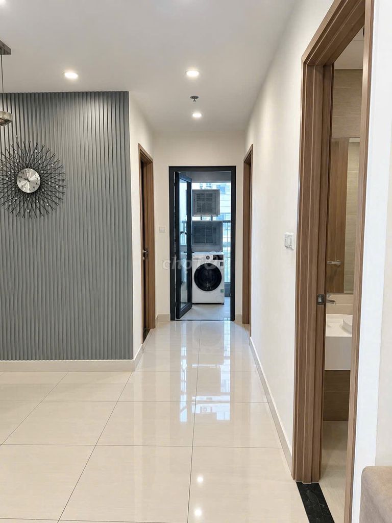 Продается 2-комнатная угловая квартира Vinhomes Smart City в Тэй Мо за 4 миллиарда долларов