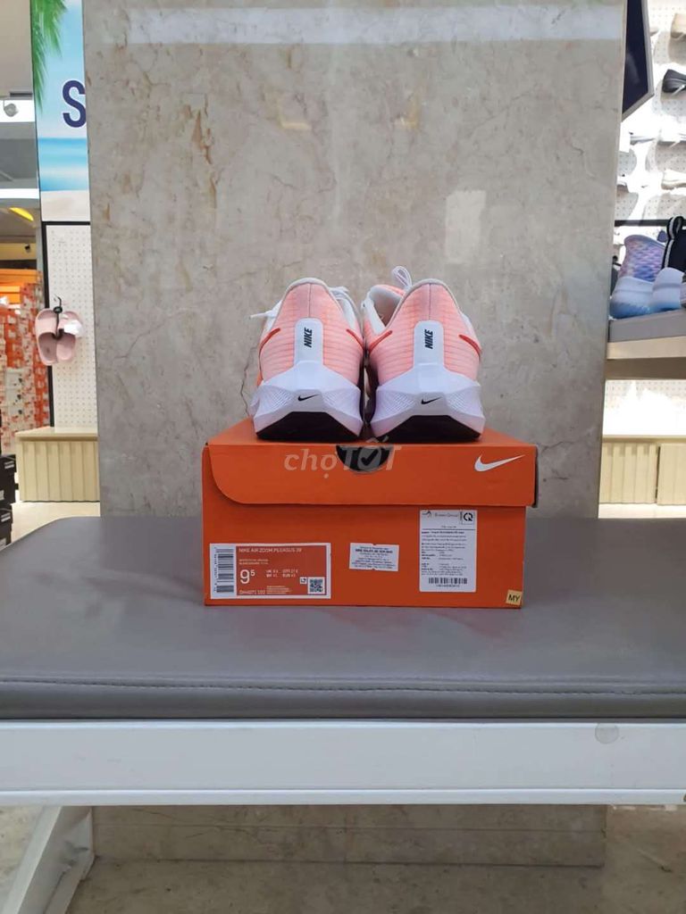 THANH LÝ GIÀY CHẠY BỘ NIKE CHƯA QUA SỬ DỤNG