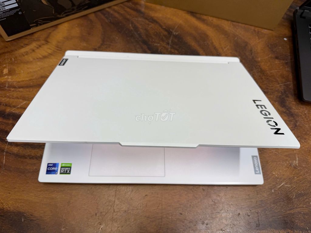 Legion 7 16IRX9 i9-14900HX 16GB, 1T, RTX 4060. Mua bán Laptop tại Quận Tân Bình Tp Hồ Chí Minh được đăng bởi Nguyễn Phi triều hình 1