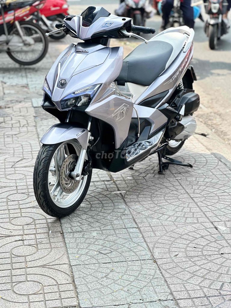 Honda Air Blade 2019 Siêu nhân Bạc. Mua bán Xe máy tại Quận Bình Thạnh Tp Hồ Chí Minh được đăng bởi Chương Decal hình 6