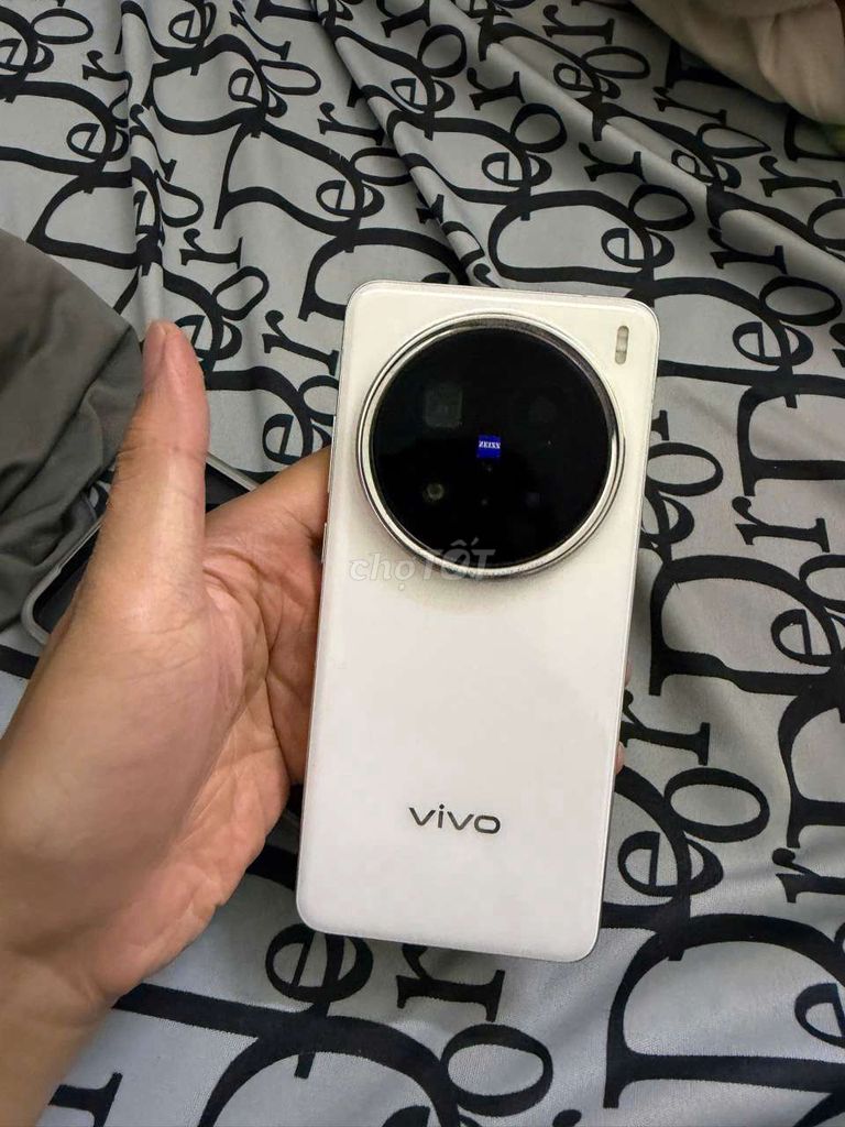 Vivo x200 pro zin đẹp full box. Mua bán Điện thoại tại Quận Ninh Kiều Cần Thơ được đăng bởi tui nè hình 1
