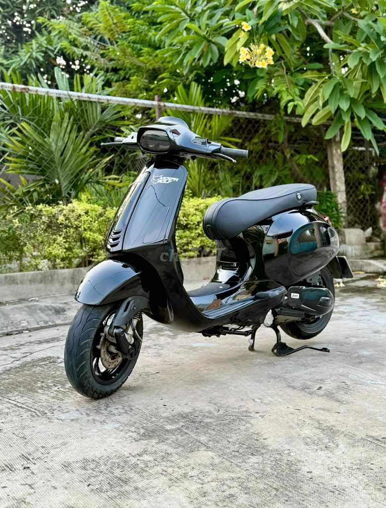 Vespa Sprint 125 đèn led 2016 Bstp 9 chủ. Mua bán Xe máy tại Quận Bình Tân Tp Hồ Chí Minh được đăng bởi Hoàng Tuấn hình 2