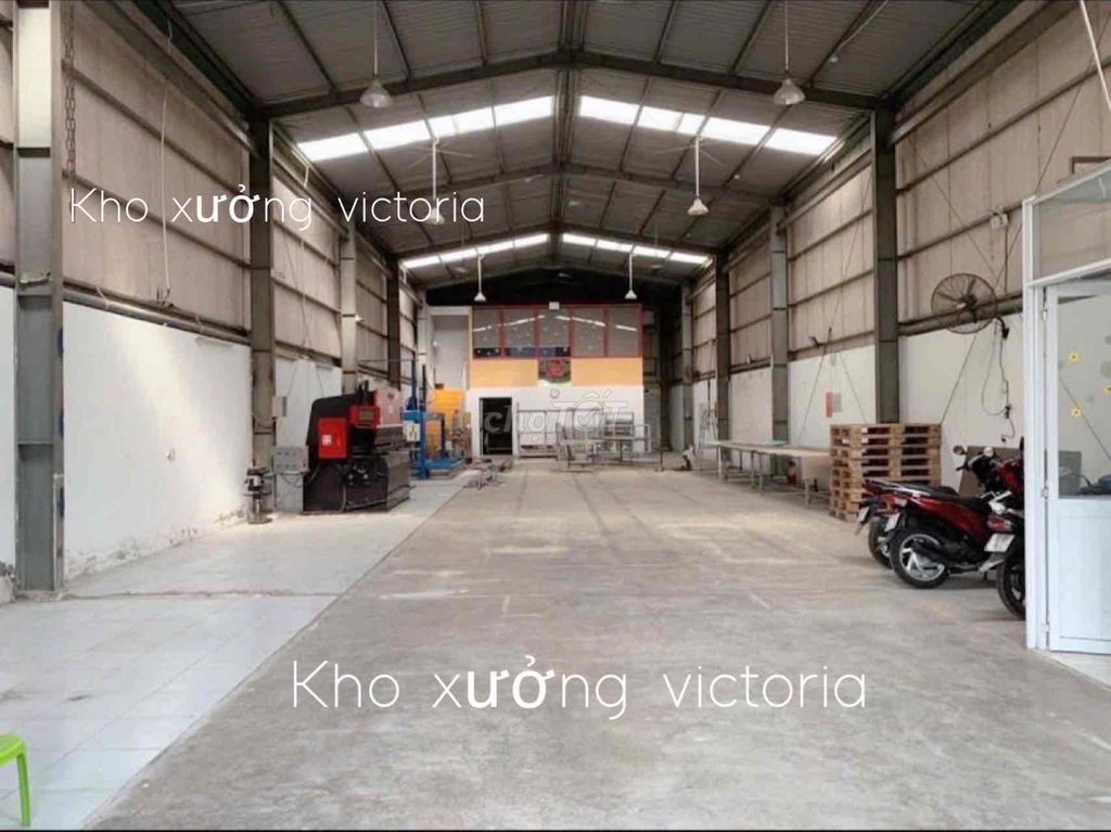 MẶT TIỀN KHO XƯỞNG ( 8 x 20m ) MÃ LÒ