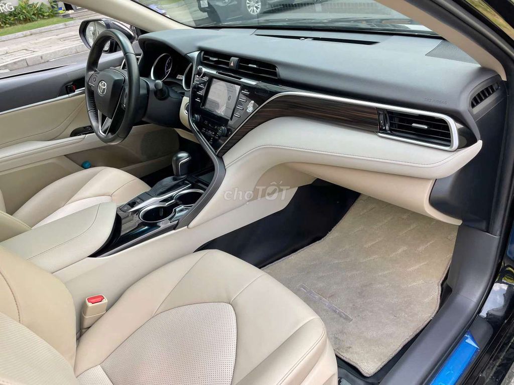 TOYOTA CAMRY 2.0G  31000 km. Mua bán Ô tô tại Thành phố Thủ Đức Tp Hồ Chí Minh được đăng bởi Ms Hiệp  hình 12