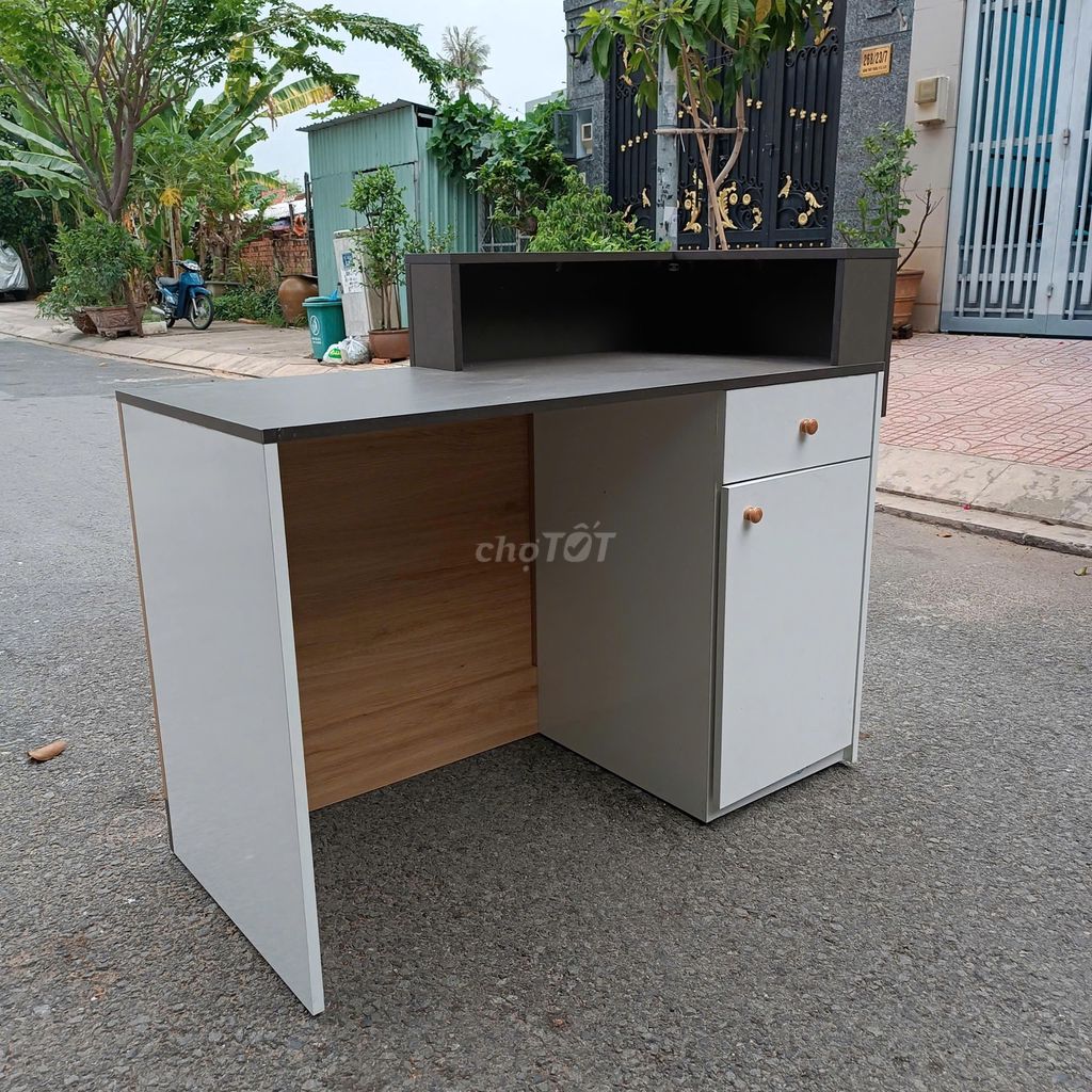 Quầy lễ tân, quầy thu ngân, quầy tiếp tân MDF. Mua bán Đồ chuyên dụng, Giống nuôi trồng tại Thành phố Thủ Đức Tp Hồ Chí Minh được đăng bởi Kho Bàn Ghế Cũ hình 2