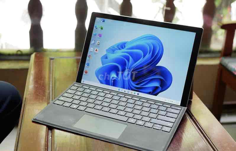 💥💥 Surface Pro 5 i5/8Gb/256Gb. Mua bán Laptop tại Quận Hải Châu Đà Nẵng được đăng bởi LinhNguyenMedia IIO Nguyễn Hữu Thọ XV năm I địa chỉ  hình 1