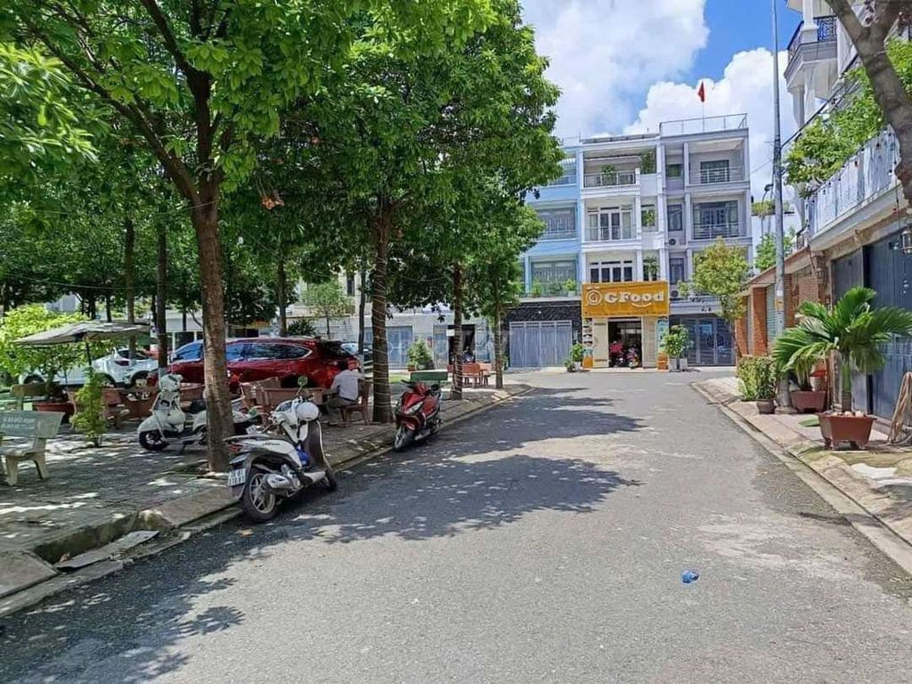 Nhà phố KDC Hiệp Thành , Quận 12