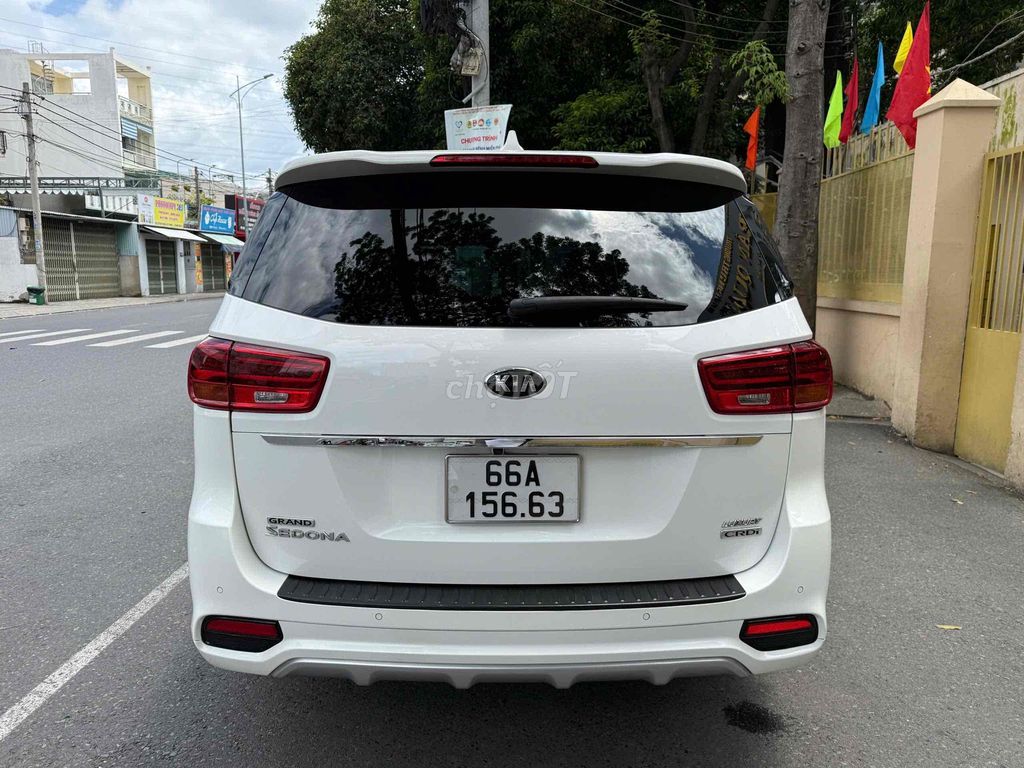 Kia Sedona 2021 2.2 DAT LUXURY - 73000 km. Mua bán Ô tô tại Quận Gò Vấp Tp Hồ Chí Minh được đăng bởi Y Ngọc Trầnp hình 2
