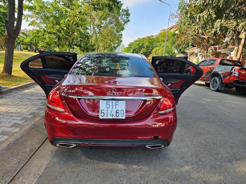 Mercedes Benz C Class 2015 C300 AMG - 70000 km. Mua bán Ô tô tại Quận 7 Tp Hồ Chí Minh được đăng bởi Bảo Trần hình 9