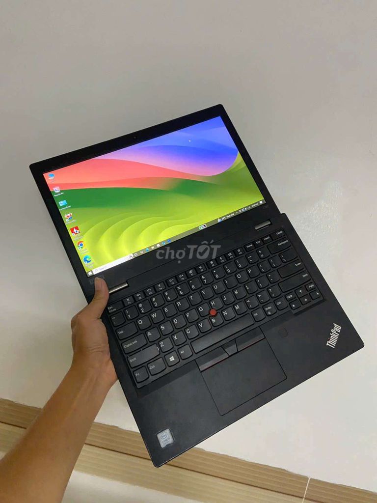 Lenovo ThinkPad i5 Gen 8 8GB/256GB Đen. Mua bán Laptop tại Quận Bình Thuỷ Cần Thơ được đăng bởi Laptop Huy Phạm hình 1