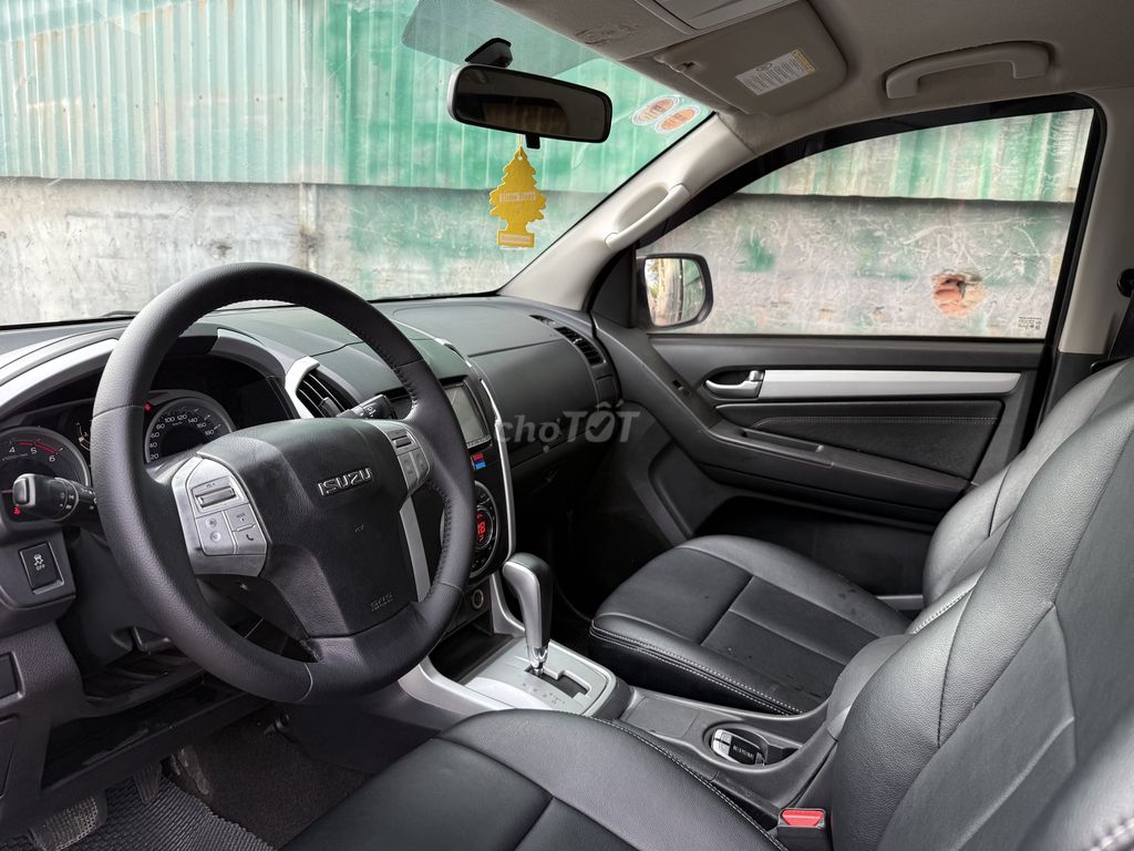 Isuzu Mu X 2016 Máy dầu số tự động. Mua bán Ô tô tại Quận 12 Tp Hồ Chí Minh được đăng bởi Kim Yến hình 4